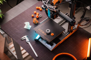 3d printer in orange